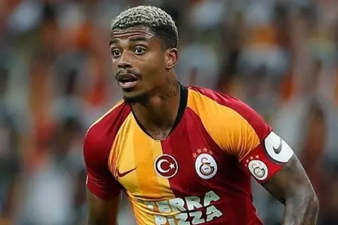 الشباب يفاوض ماريو ليمينا لضمه في الصيف